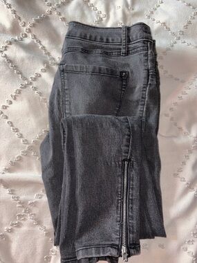 Converse One Star Washed Black High-Rise Jeans